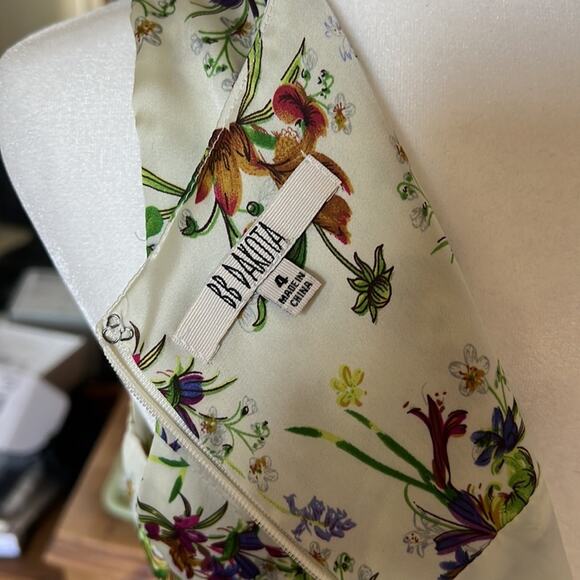 BB Dakota Floral Sundress - Size 4 - Picture 5 of 5